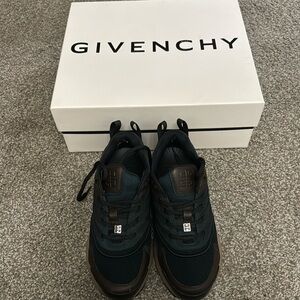 Givenchy Giv 1 Sneakers